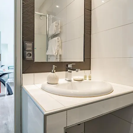 Magnifiques Appartements En Hyper Centre De Bordeaux Exterior photo